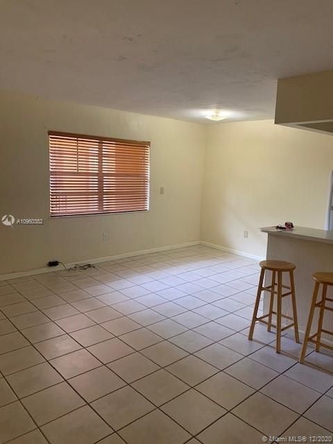 Recently Rented: $1,100 (1 beds, 1 baths, 583 Square Feet)