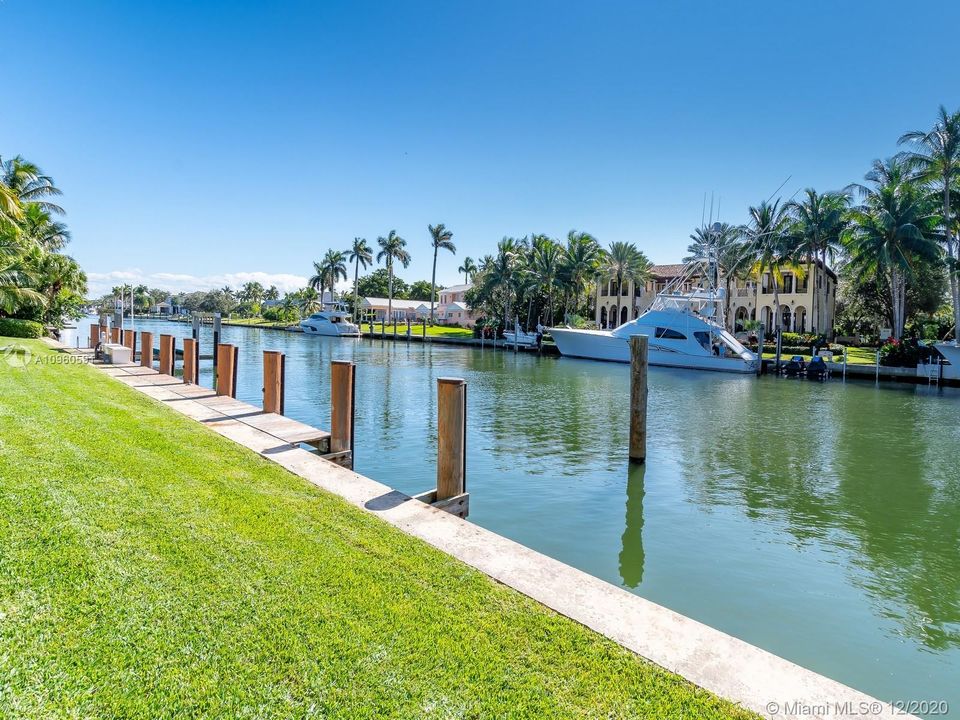 Recently Sold: $10,995,000 (6 beds, 6 baths, 0 Square Feet)