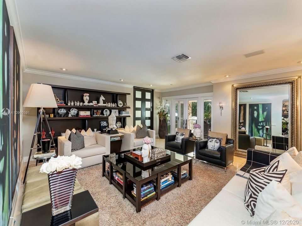 Recently Sold: $10,995,000 (6 beds, 6 baths, 0 Square Feet)