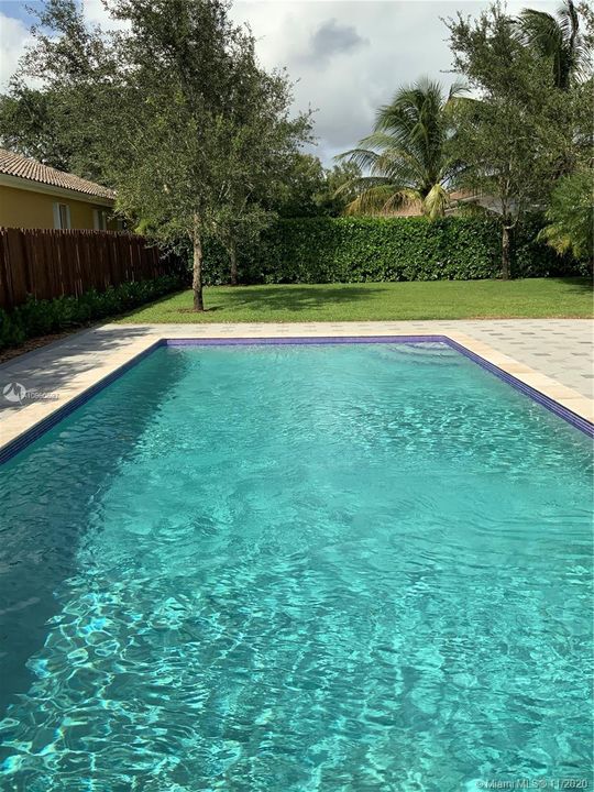 Recently Rented: $7,500 (5 beds, 5 baths, 3615 Square Feet)