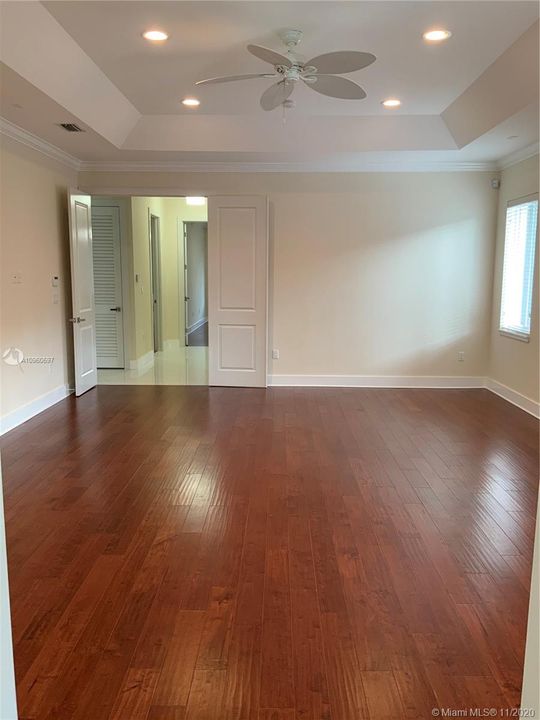 Recently Rented: $7,500 (5 beds, 5 baths, 3615 Square Feet)