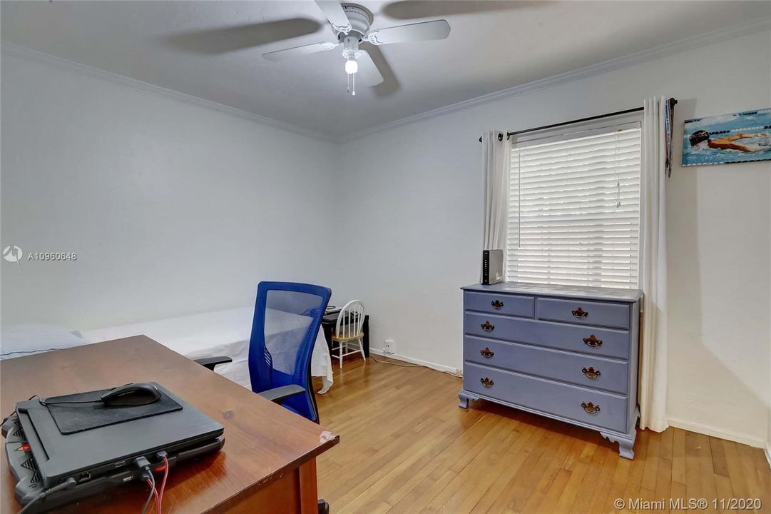 Recently Sold: $887,000 (4 beds, 2 baths, 2030 Square Feet)