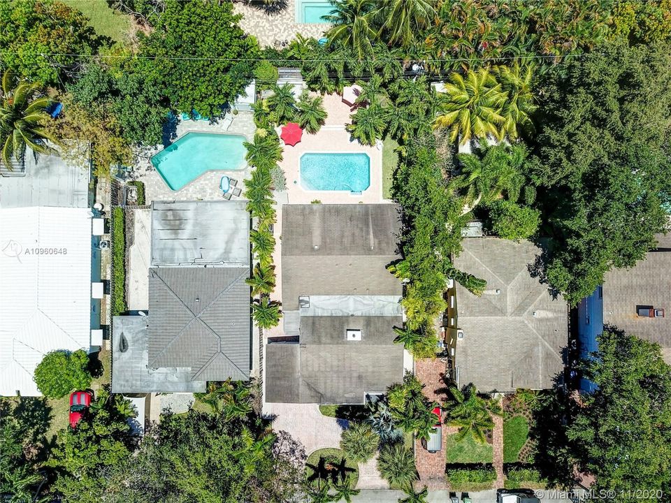 Recently Sold: $887,000 (4 beds, 2 baths, 2030 Square Feet)