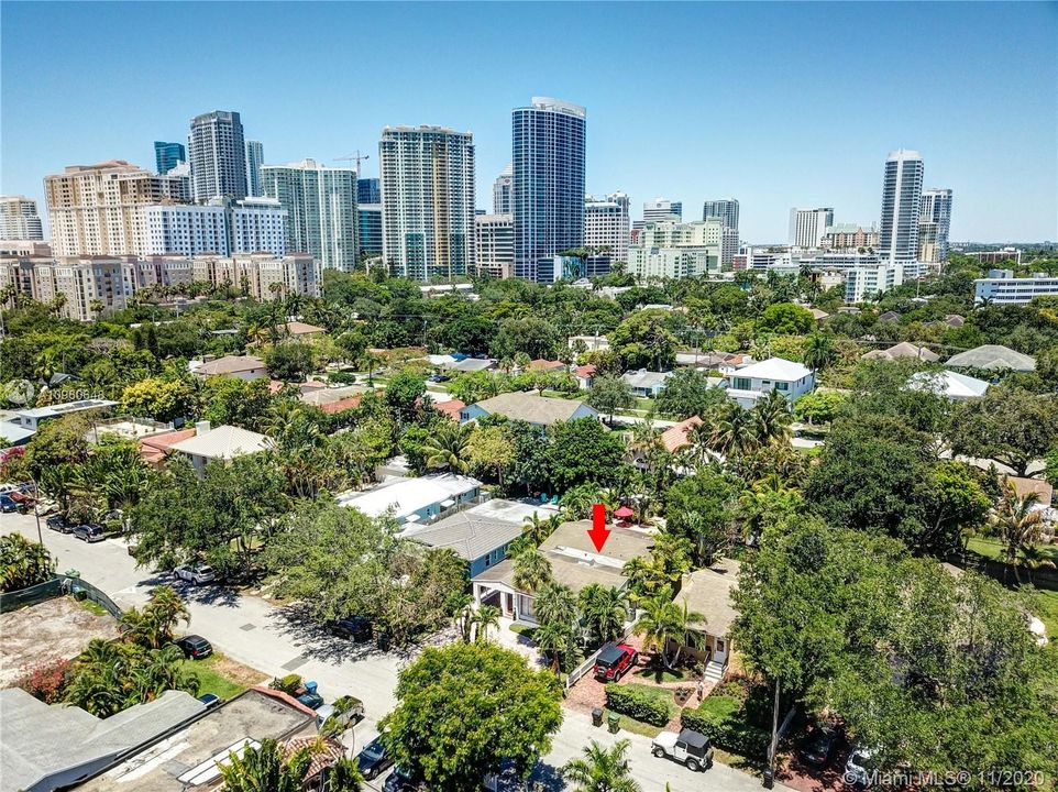 Recently Sold: $887,000 (4 beds, 2 baths, 2030 Square Feet)