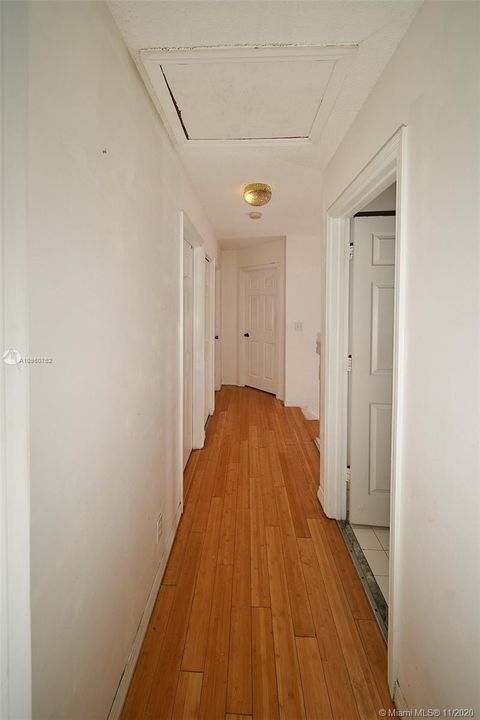 HALLWAY/ATTIC