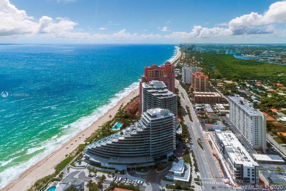Recently Sold: $3,875,000 (4 beds, 4 baths, 3204 Square Feet)