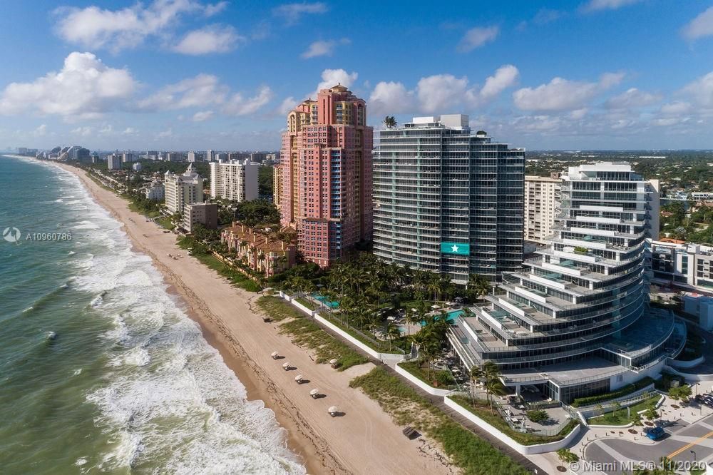 Recently Sold: $3,875,000 (4 beds, 4 baths, 3204 Square Feet)