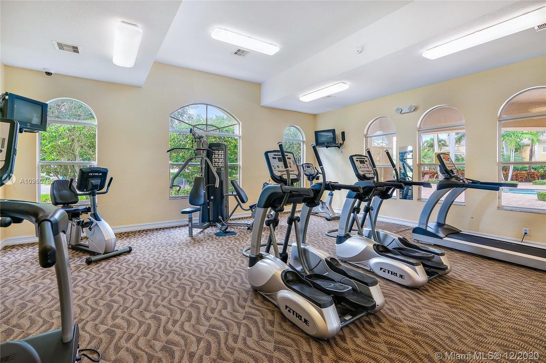 Knollwood community gym included in HOA fees.