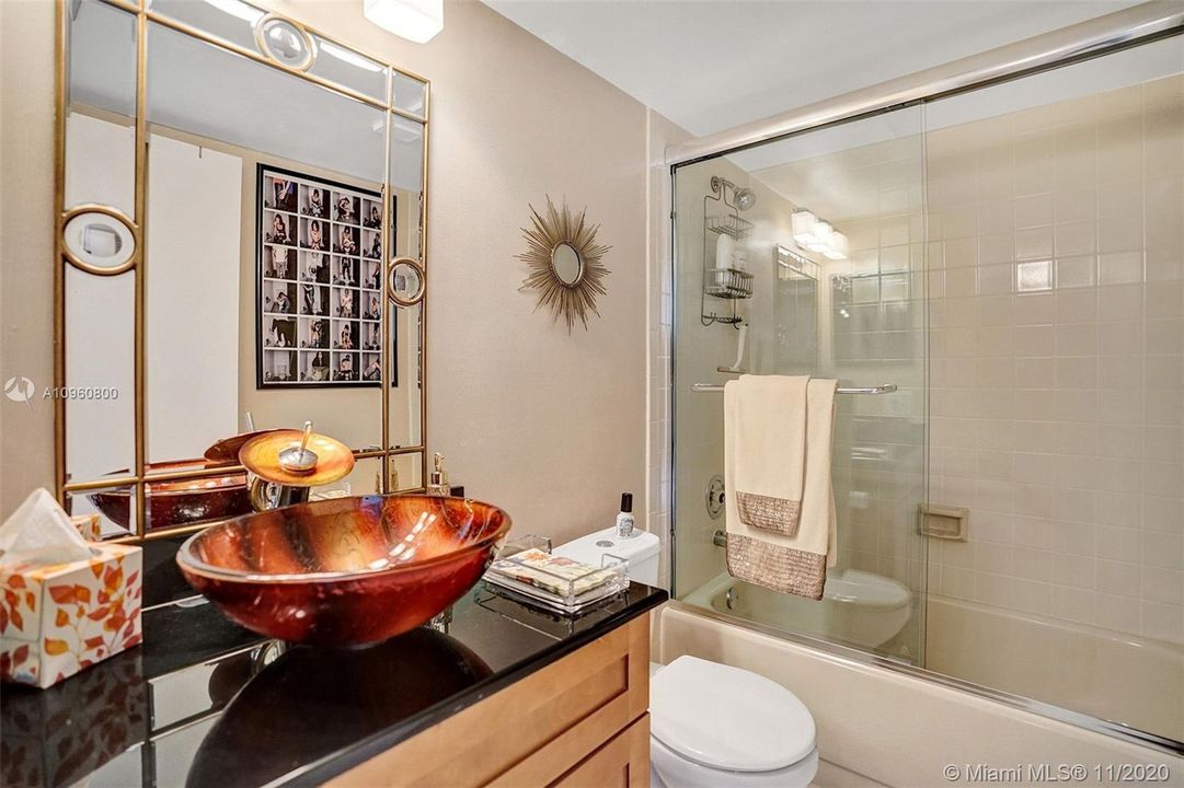 Recently Sold: $128,000 (2 beds, 2 baths, 1100 Square Feet)