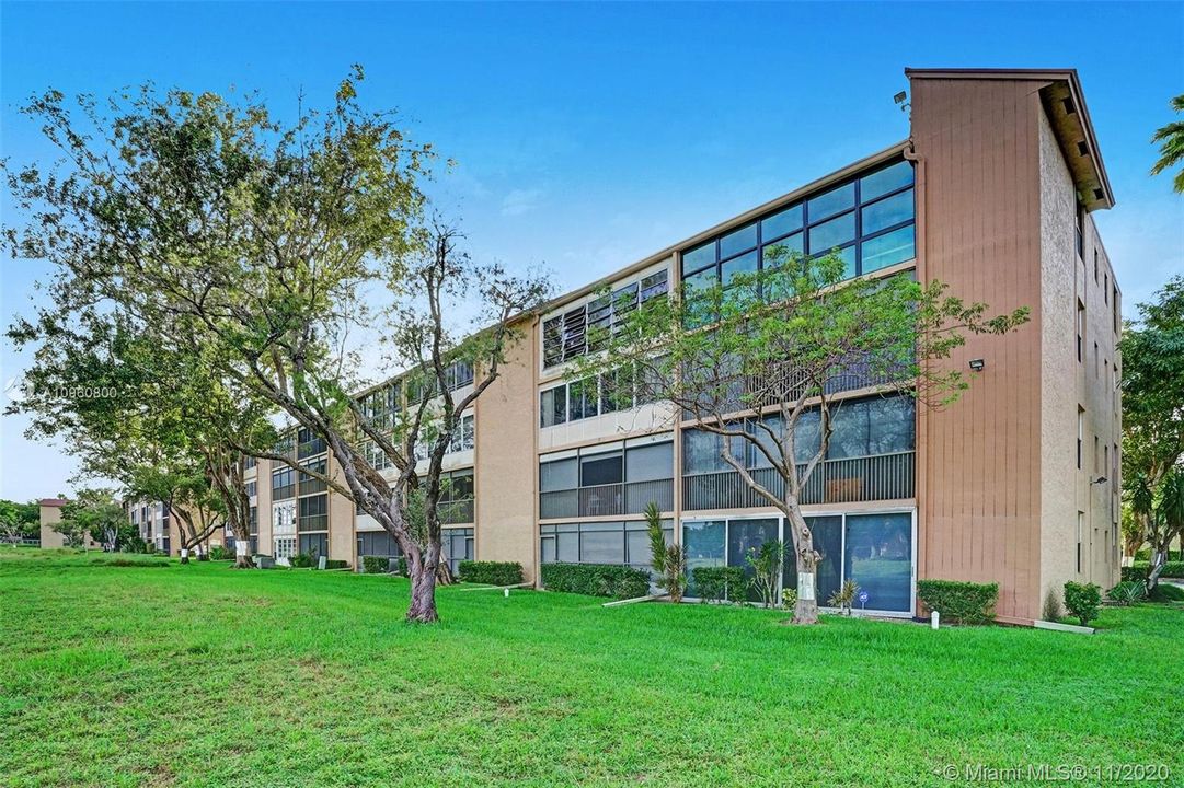 Recently Sold: $128,000 (2 beds, 2 baths, 1100 Square Feet)