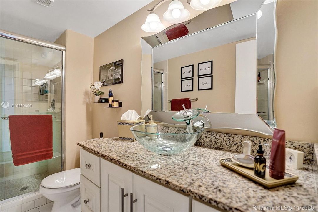 Recently Sold: $128,000 (2 beds, 2 baths, 1100 Square Feet)