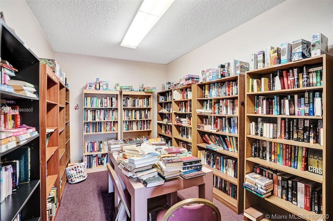 Recently Sold: $128,000 (2 beds, 2 baths, 1100 Square Feet)