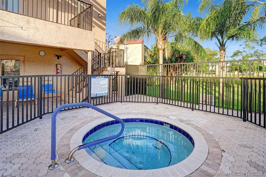Recently Sold: $128,000 (2 beds, 2 baths, 1100 Square Feet)