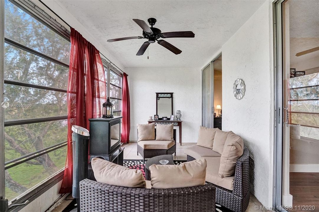 Recently Sold: $128,000 (2 beds, 2 baths, 1100 Square Feet)