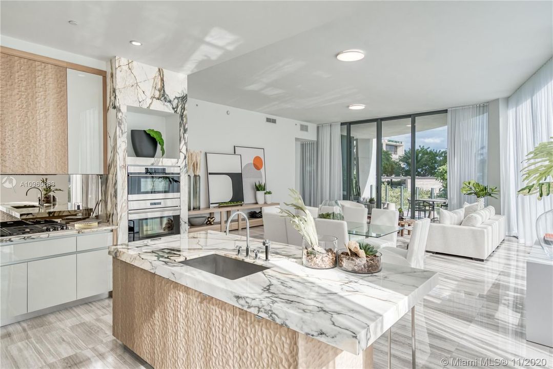 Recently Sold: $2,795,000 (4 beds, 5 baths, 3592 Square Feet)