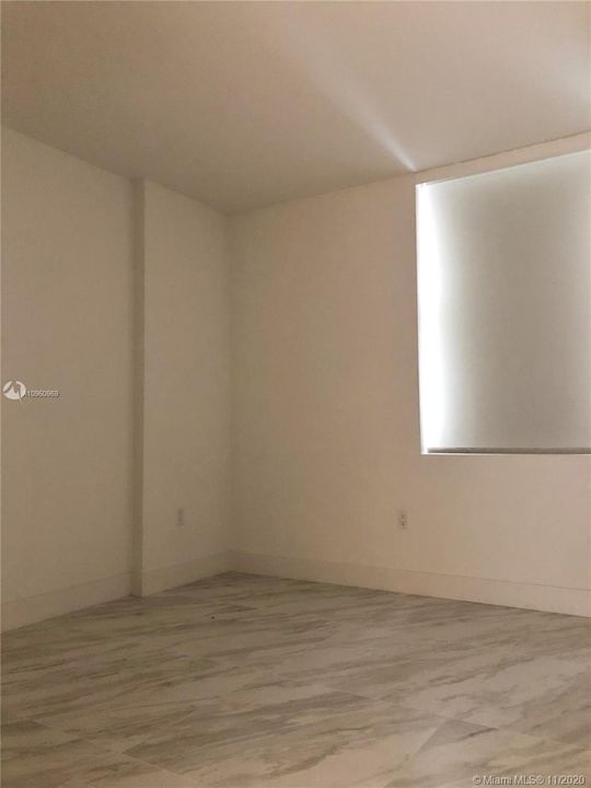 Recently Rented: $5,900 (3 beds, 2 baths, 1501 Square Feet)