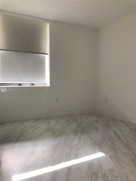 Recently Rented: $5,900 (3 beds, 2 baths, 1501 Square Feet)