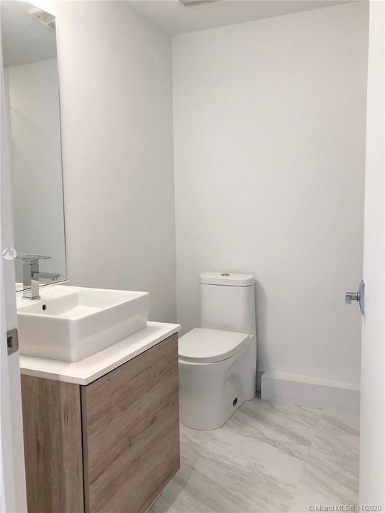 Recently Rented: $5,900 (3 beds, 2 baths, 1501 Square Feet)