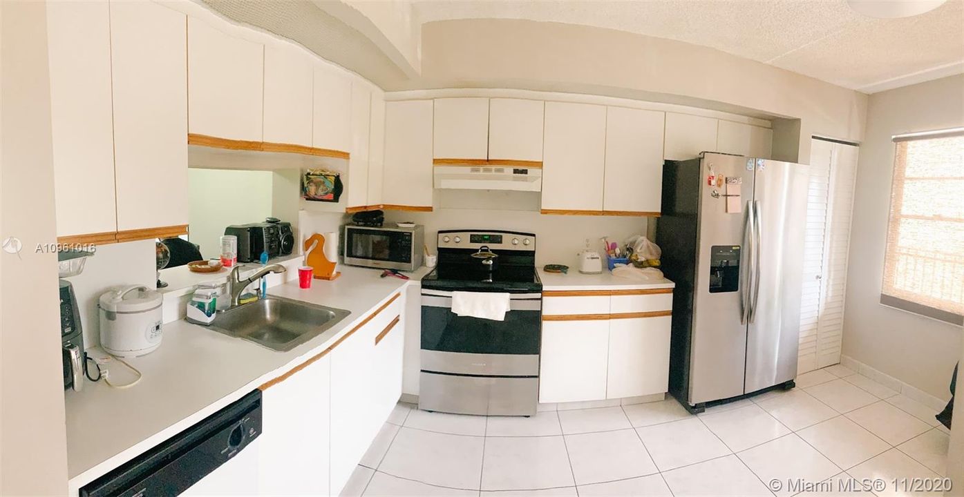 Recently Rented: $1,550 (2 beds, 2 baths, 1192 Square Feet)