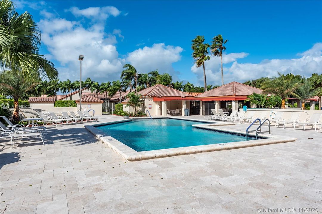 Recently Sold: $510,000 (3 beds, 3 baths, 2815 Square Feet)
