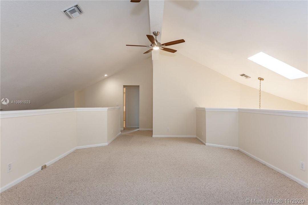 Recently Sold: $510,000 (3 beds, 3 baths, 2815 Square Feet)