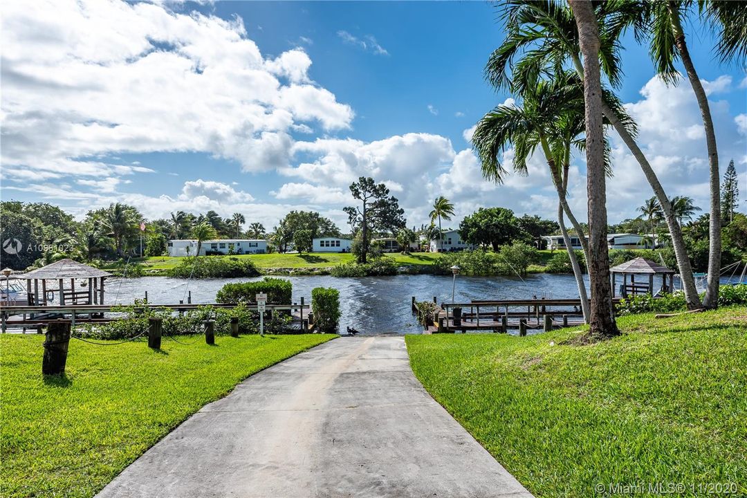 Recently Sold: $510,000 (3 beds, 3 baths, 2815 Square Feet)