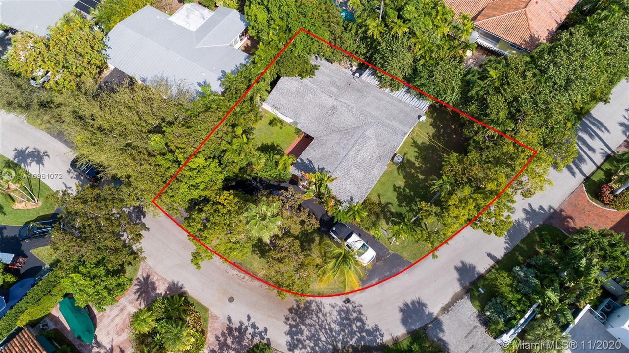 Recently Sold: $1,450,000 (4 beds, 3 baths, 2109 Square Feet)
