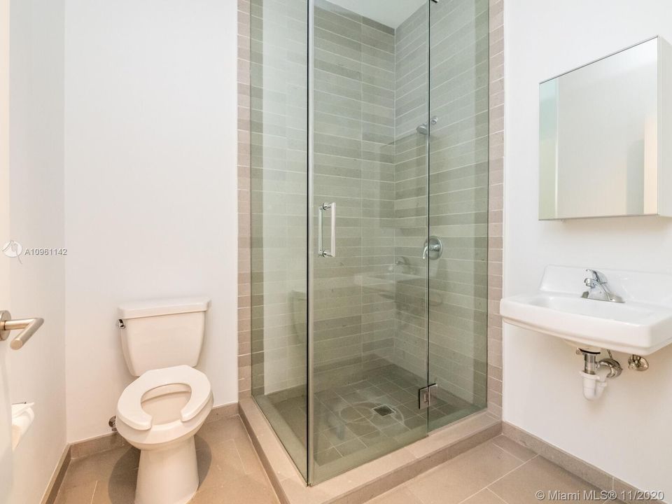 Recently Rented: $11,500 (3 beds, 4 baths, 3092 Square Feet)