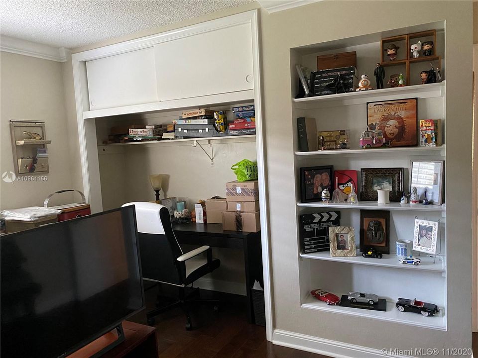 Bedroom 2 - Built-in wall unit