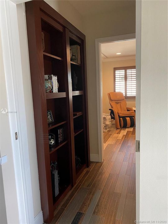 Better view of the built-in bookcase in hallway between Bedroom 4 and Game Room.