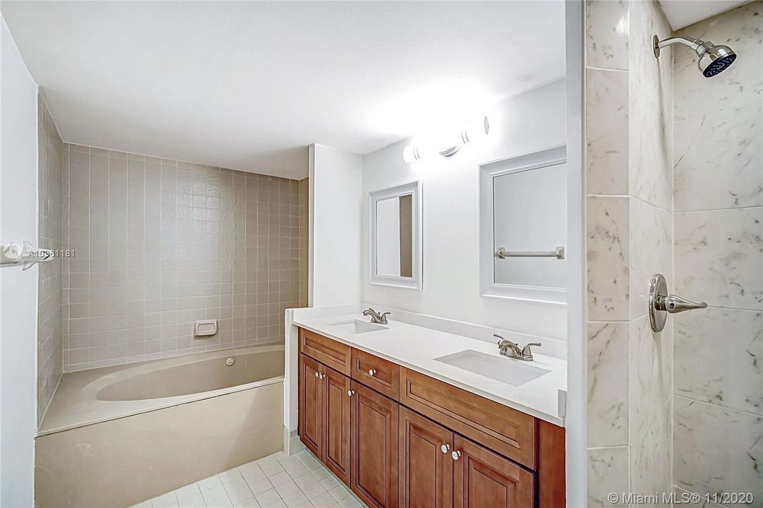 Vendido Recientemente: $310,500 (3 camas, 2 baños, 1628 Pies cuadrados)