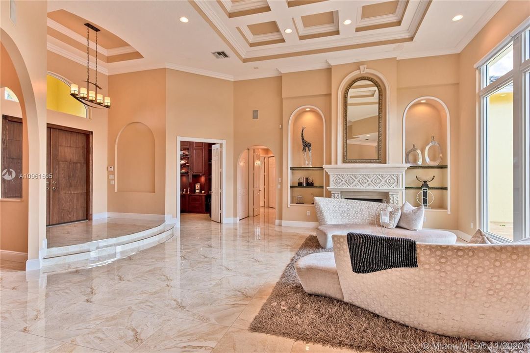 Recently Sold: $1,495,000 (5 beds, 5 baths, 4808 Square Feet)