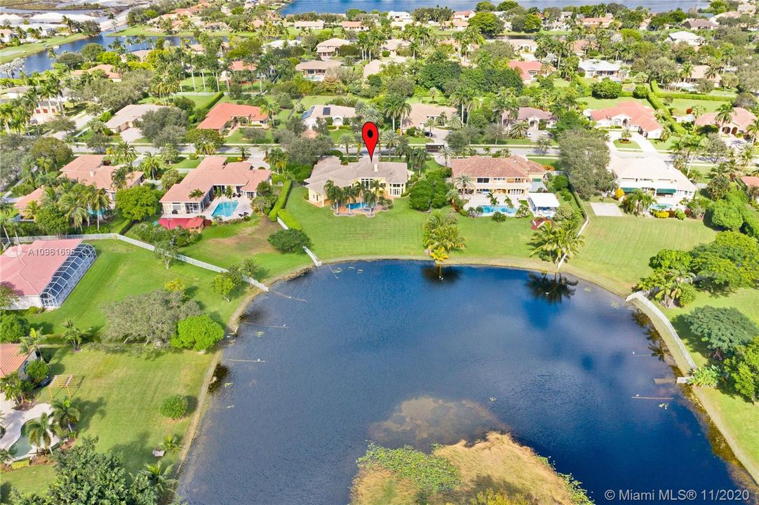 Recently Sold: $1,495,000 (5 beds, 5 baths, 4808 Square Feet)