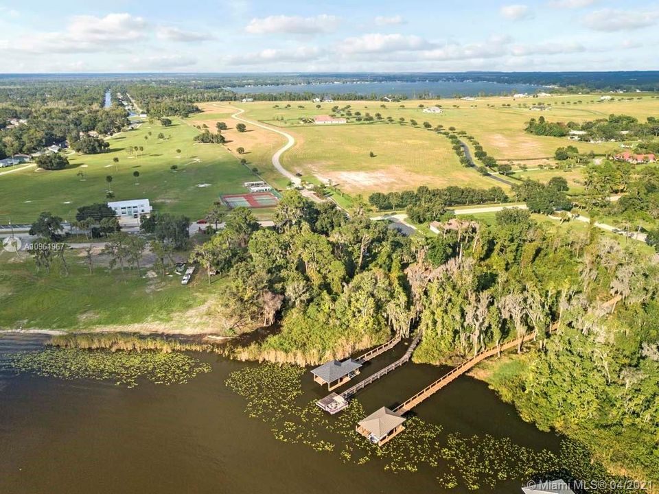 Недавно продано: $137,500 (0.70 acres)