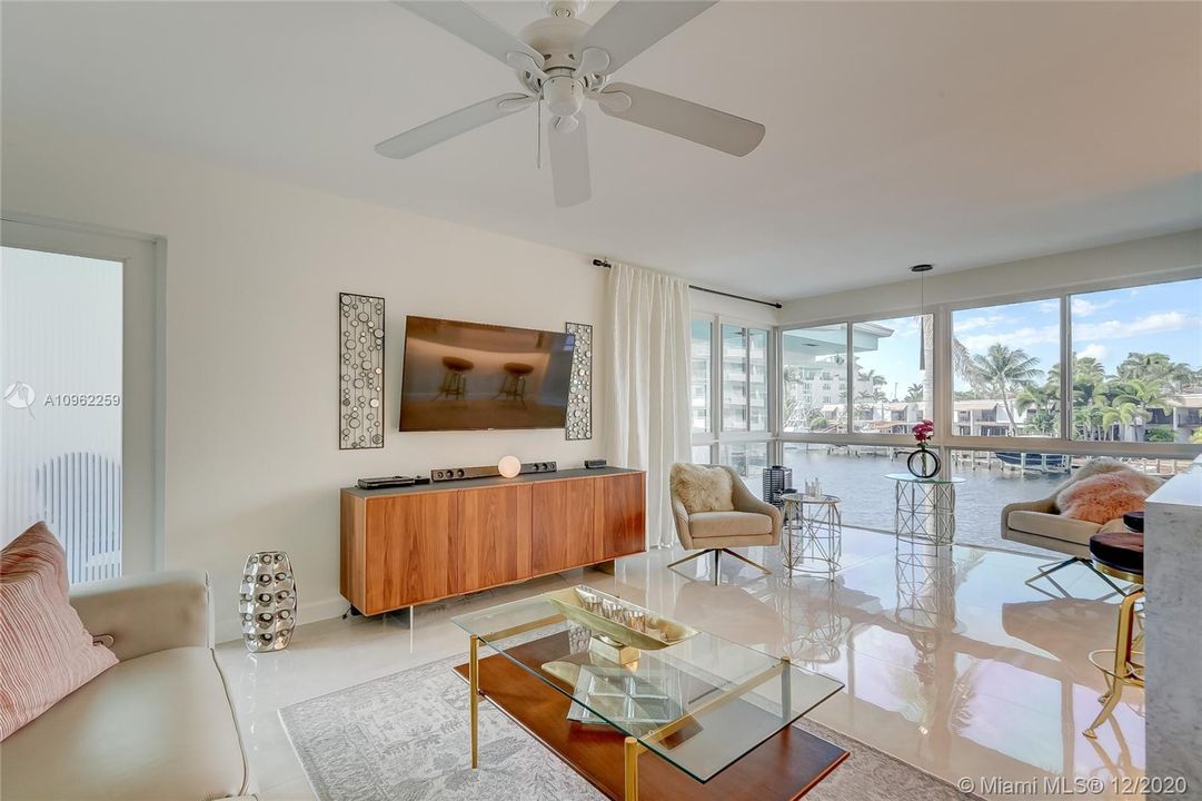 Vendido Recientemente: $250,000 (1 camas, 1 baños, 760 Pies cuadrados)