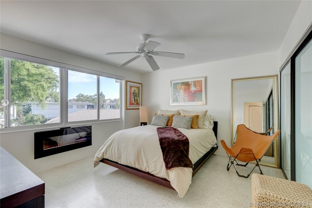 Vendido Recientemente: $250,000 (1 camas, 1 baños, 760 Pies cuadrados)