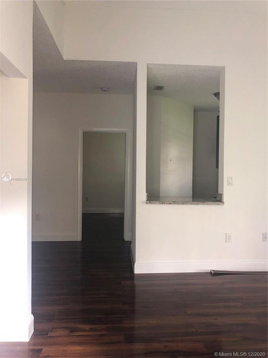 Recientemente alquilado: $1,550 (2 camas, 2 baños, 854 Pies cuadrados)