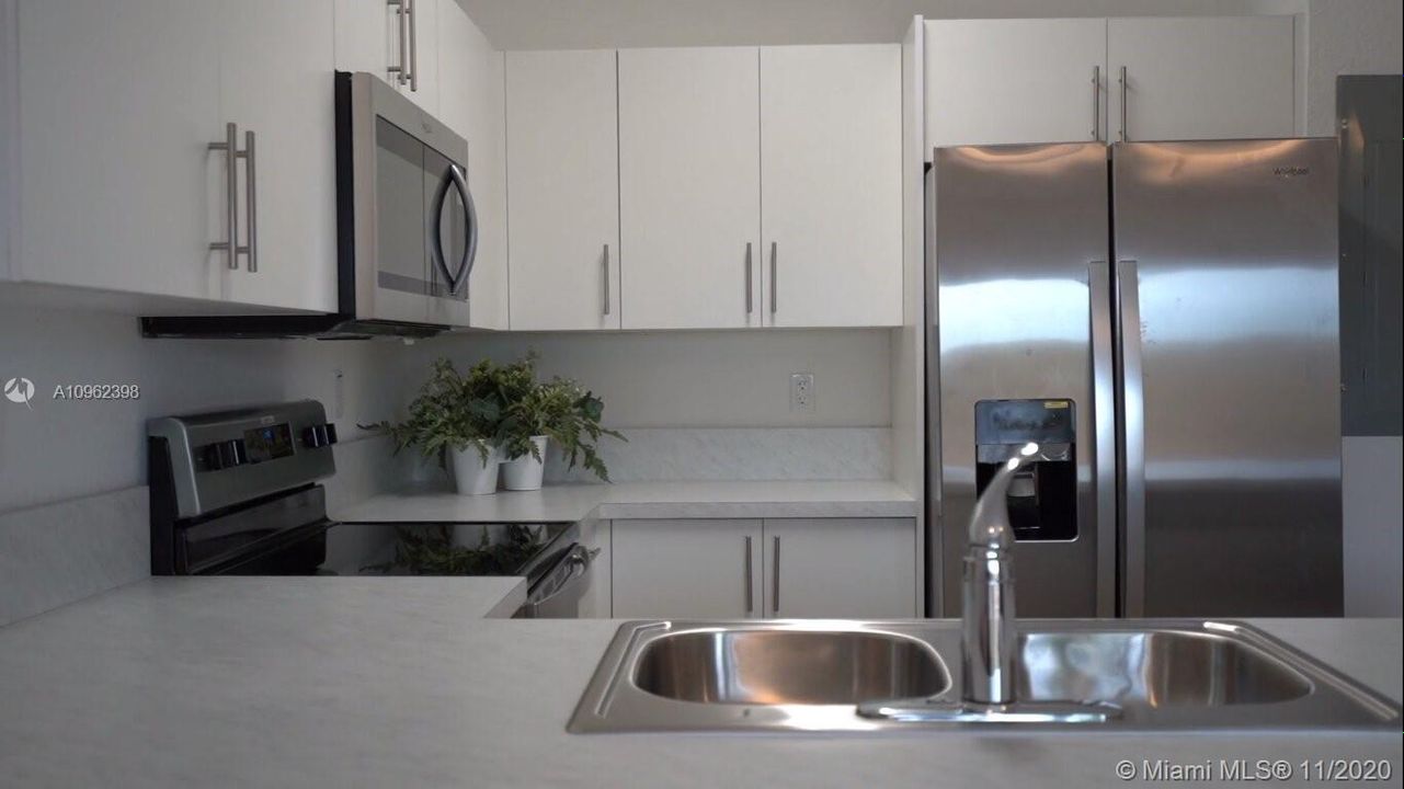 Recently Sold: $217,900 (3 beds, 3 baths, 0 Square Feet)