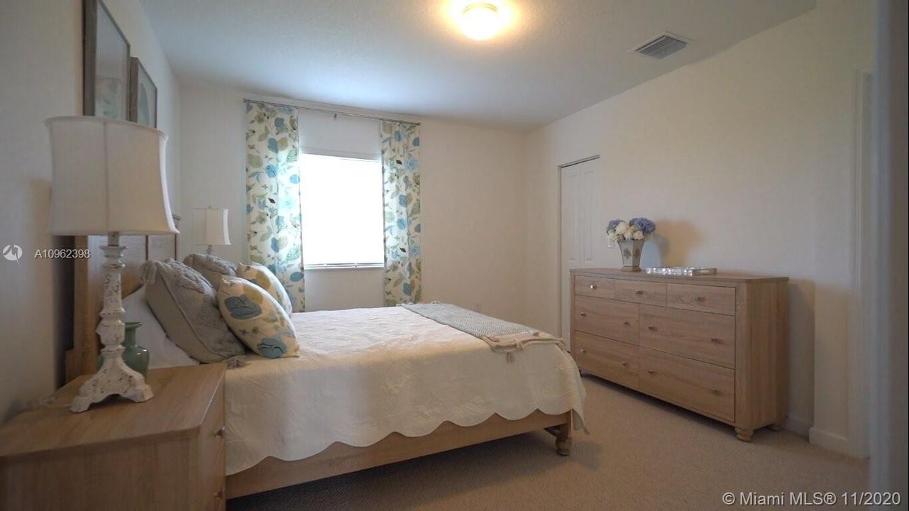 Recently Sold: $217,900 (3 beds, 3 baths, 0 Square Feet)