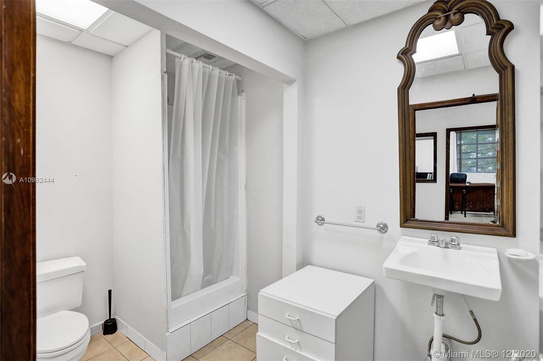 Vendido Recientemente: $800,000 (0 camas, 0 baños, 0 Pies cuadrados)