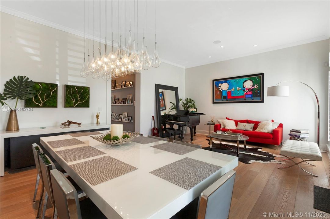 Recently Rented: $9,000 (4 beds, 4 baths, 3485 Square Feet)
