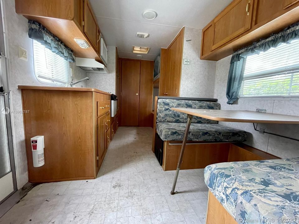 Recently Rented: $750 (0 beds, 1 baths, 300 Square Feet)