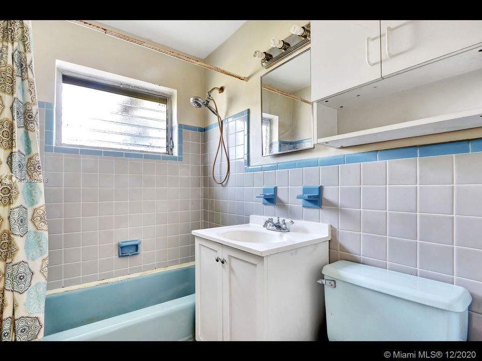 Recently Sold: $189,000 (2 beds, 1 baths, 1088 Square Feet)