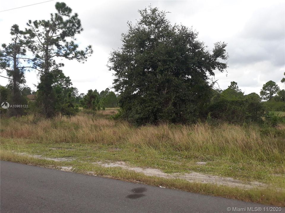 Vendido Recientemente: $11,995 (0.23 acres)