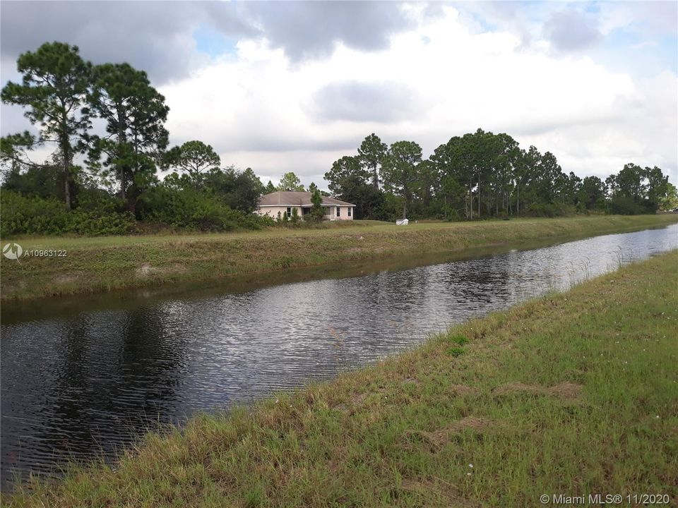 Vendido Recientemente: $11,995 (0.23 acres)