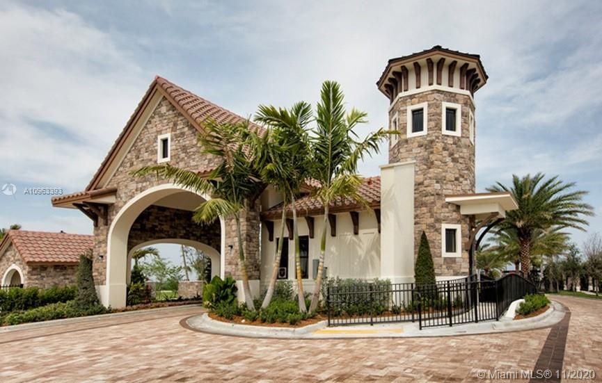 Recently Sold: $711,800 (5 beds, 4 baths, 3526 Square Feet)