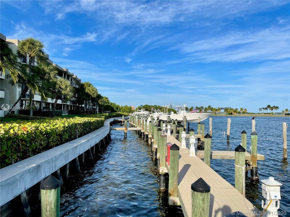 No fixed bridges from this marina with direct ocean access!