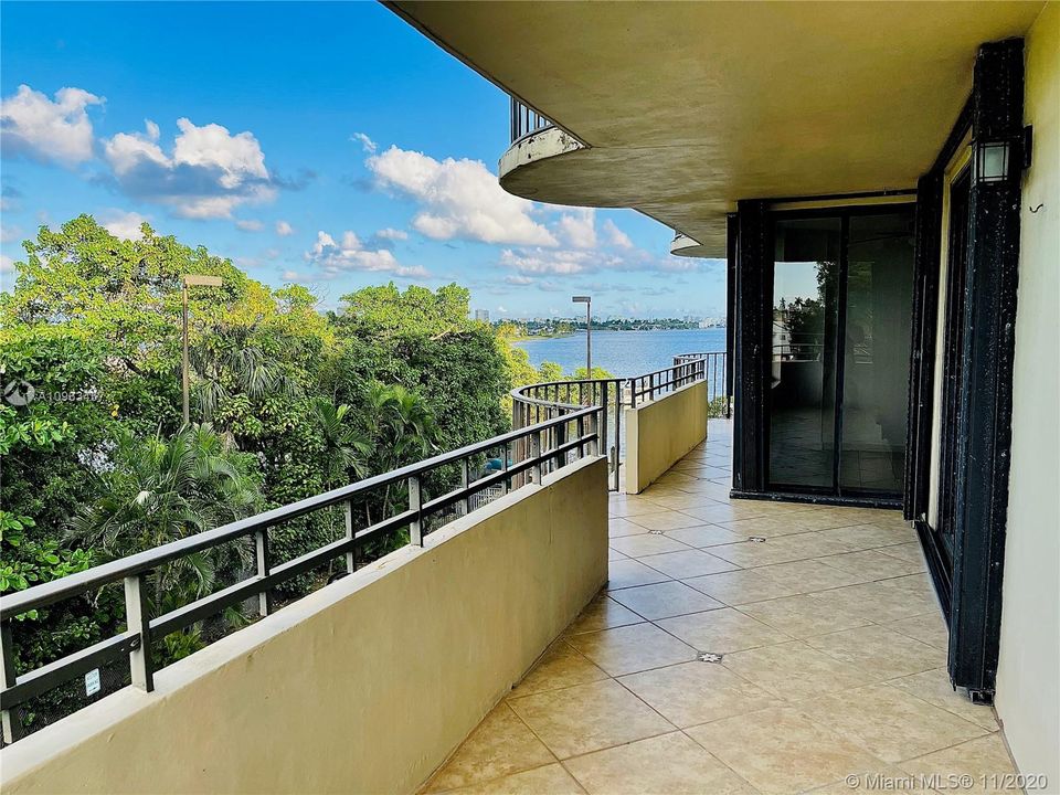Recientemente alquilado: $2,800 (3 camas, 2 baños, 2145 Pies cuadrados)