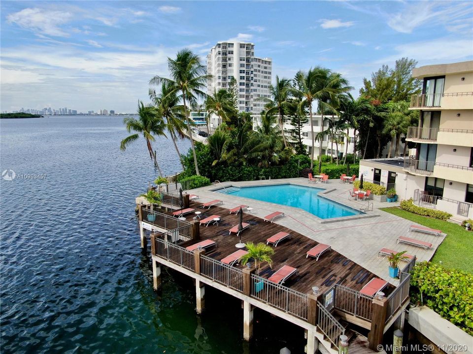 Heated Bayfront Pool