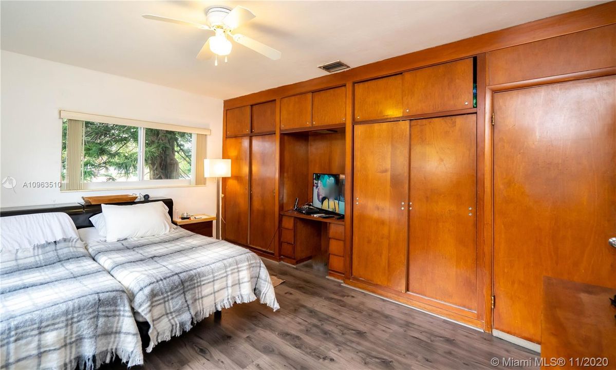 Недавно продано: $475,000 (3 спален, 2 ванн, 1488 Квадратных фут)